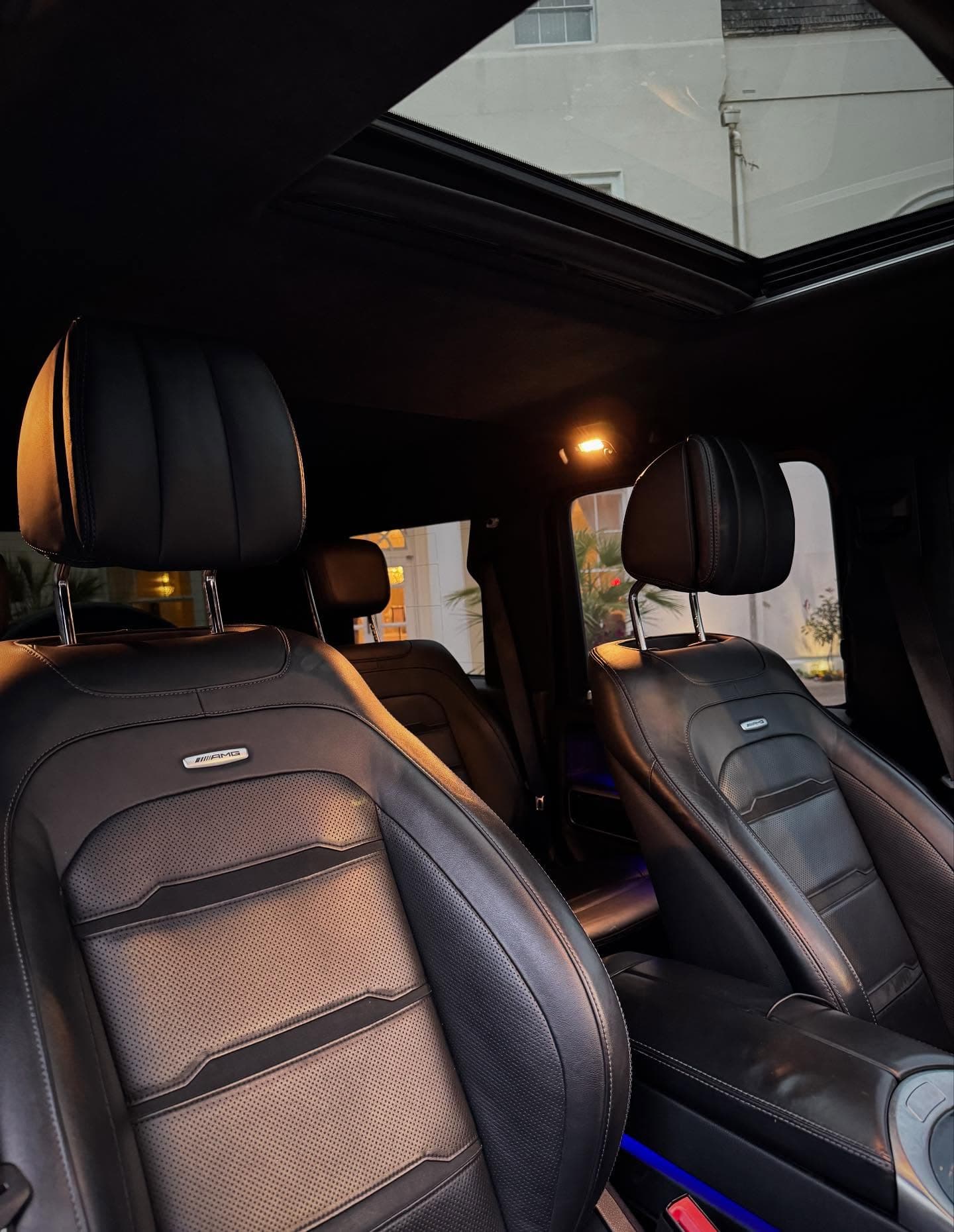 Mercedes-AMG G63 (Black) thumbnail 6