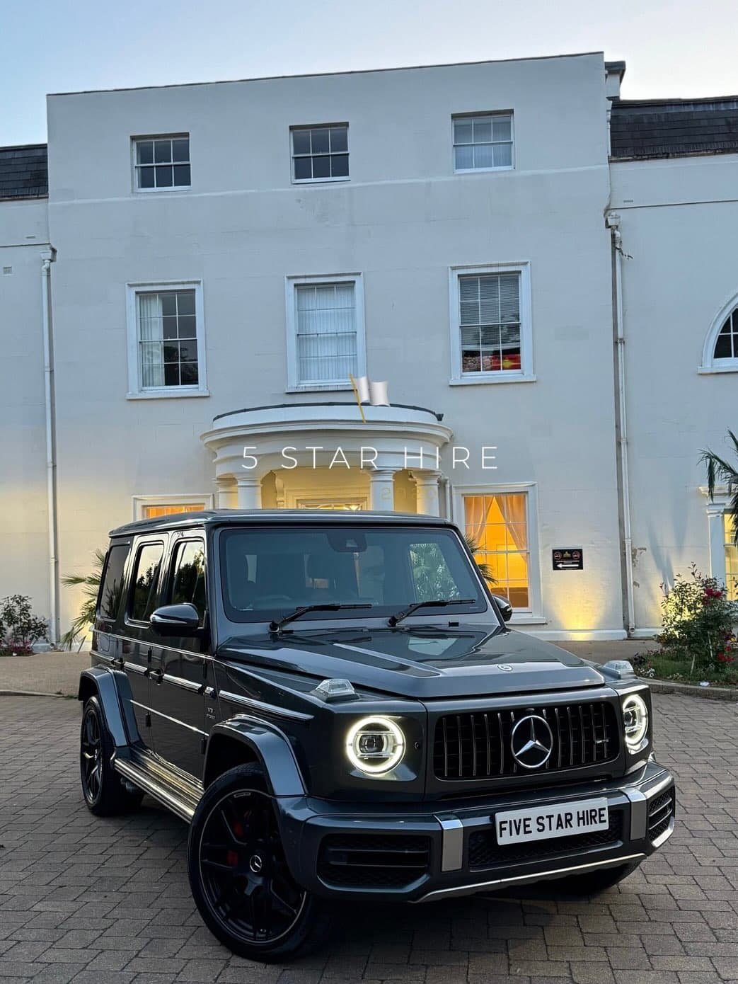 Mercedes-AMG G63 (Grey)