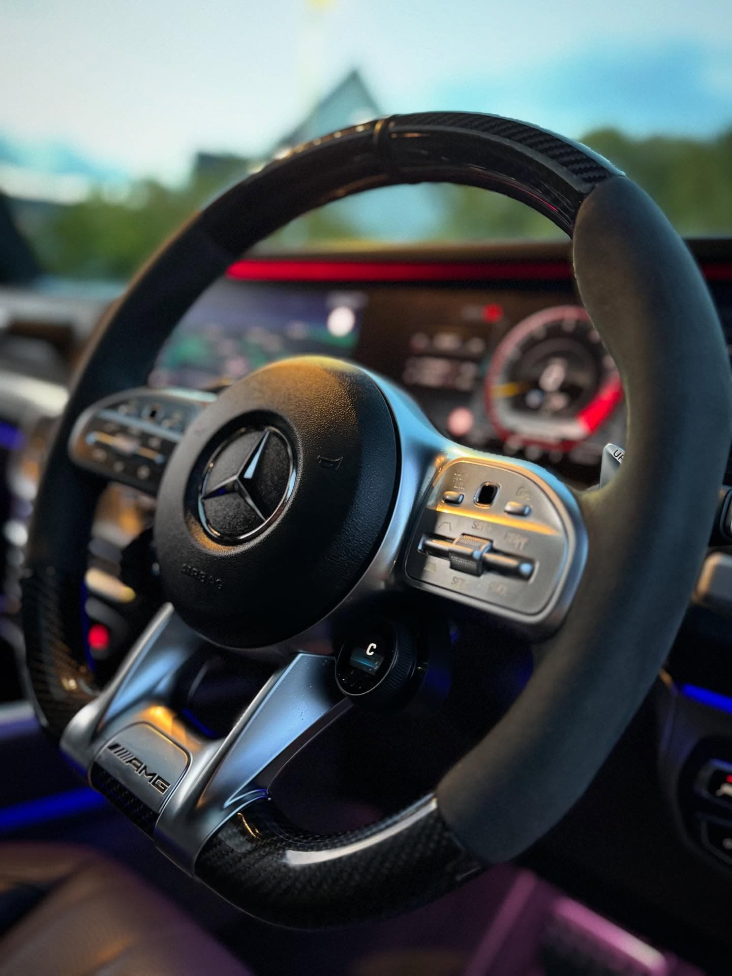 Mercedes-AMG G63 (Grey) thumbnail 5