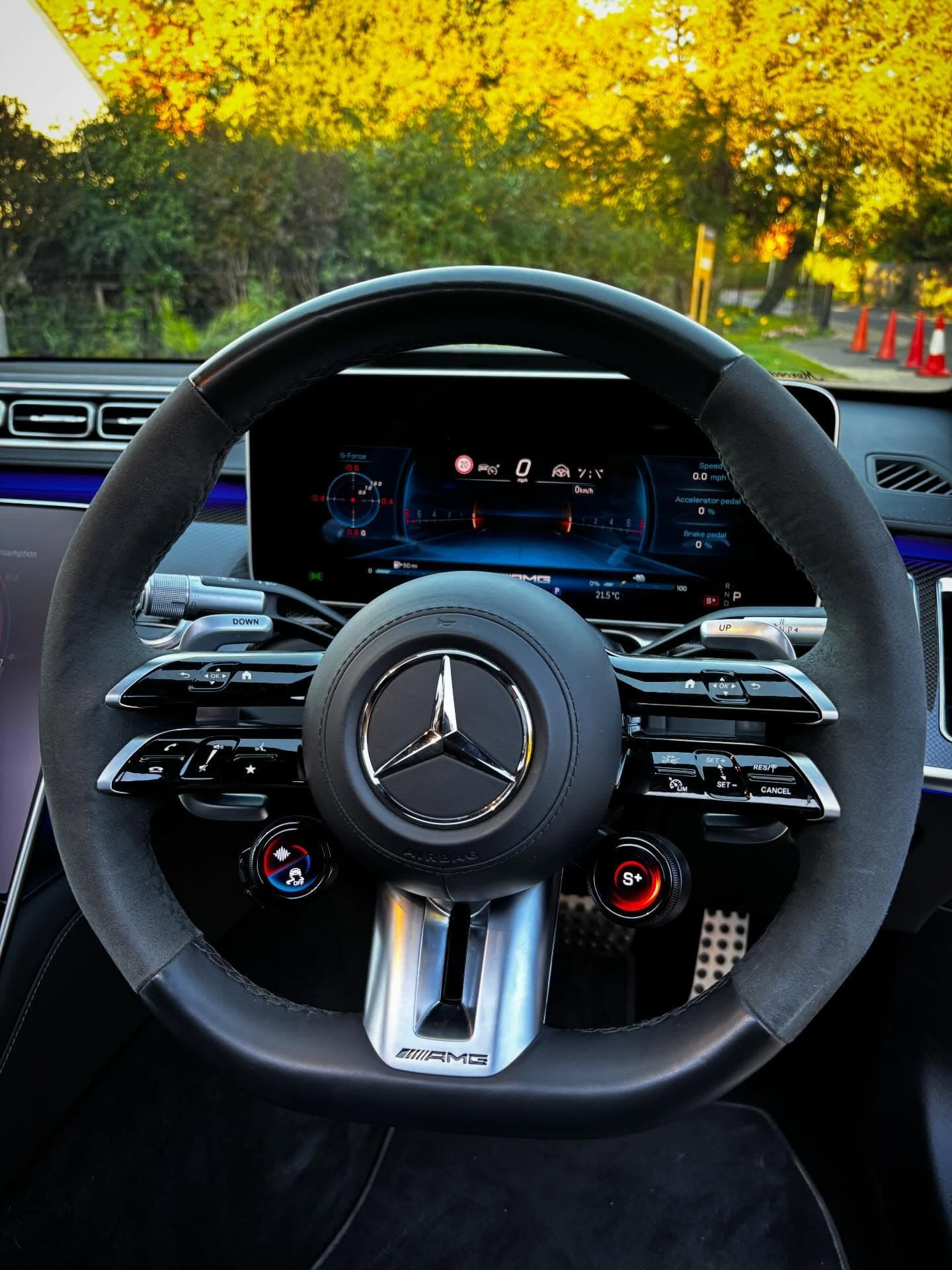 Mercedes-AMG S63 E Performance (Grey) thumbnail 6