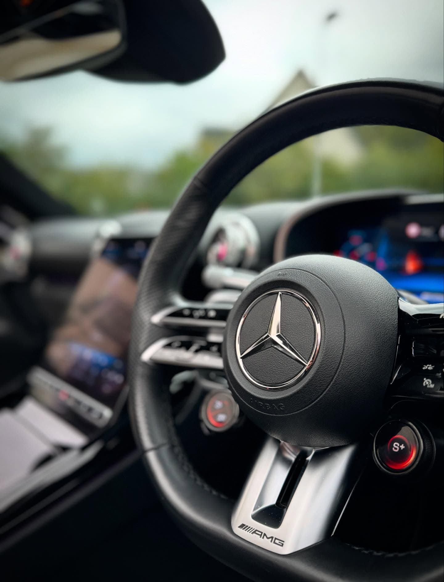 Mercedes-AMG SL43 thumbnail 4