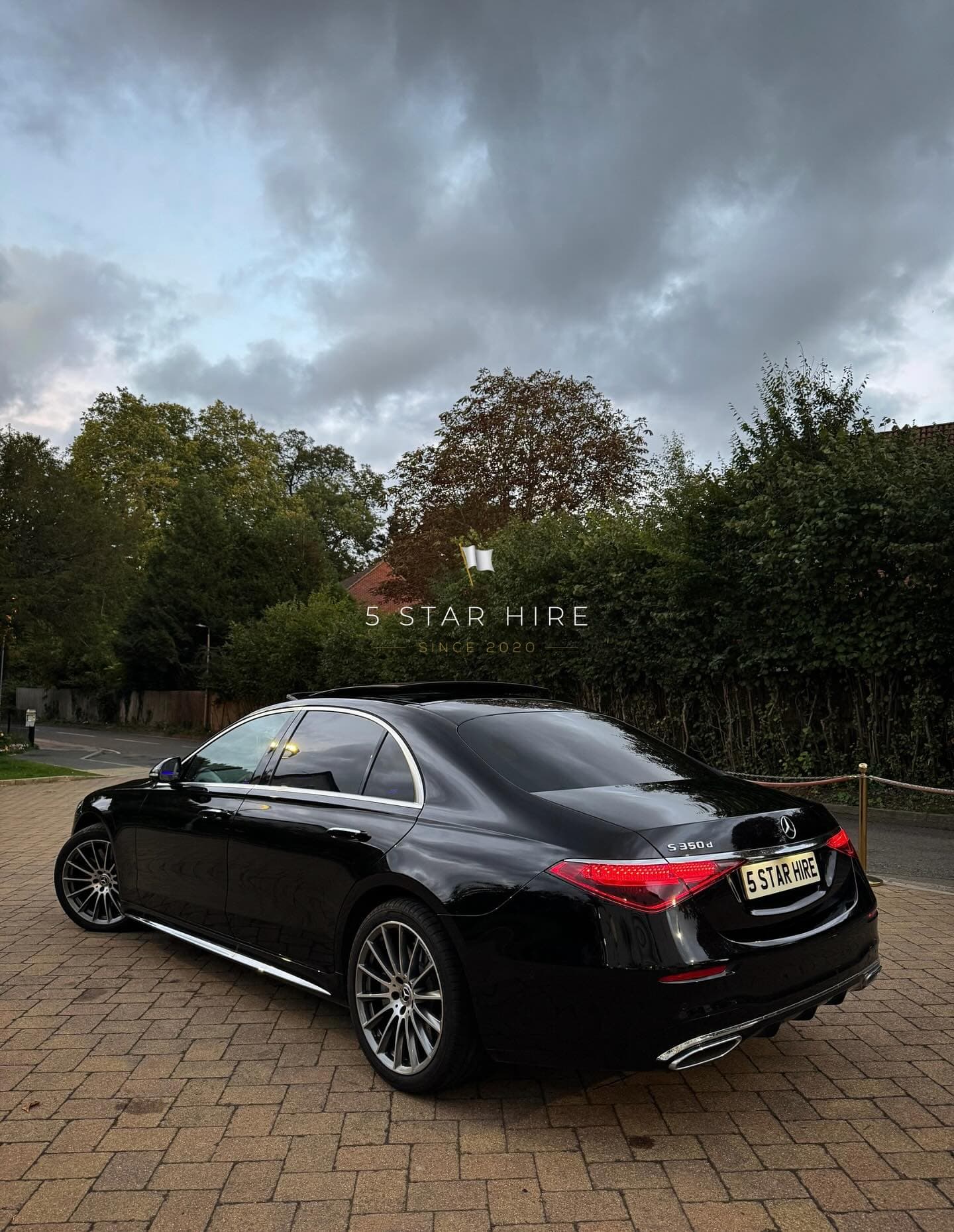 Mercedes-Benz S-Class thumbnail 3