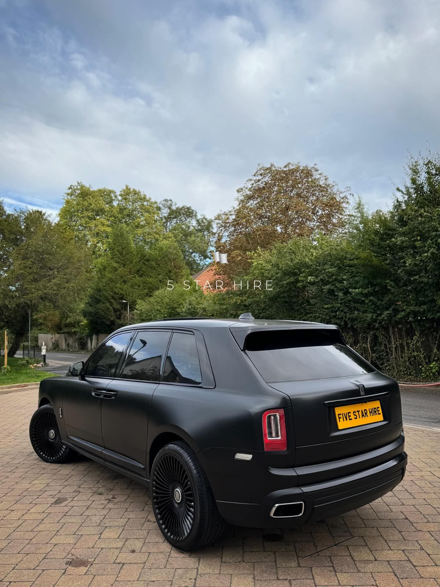 Rolls-Royce Cullinan thumbnail 5